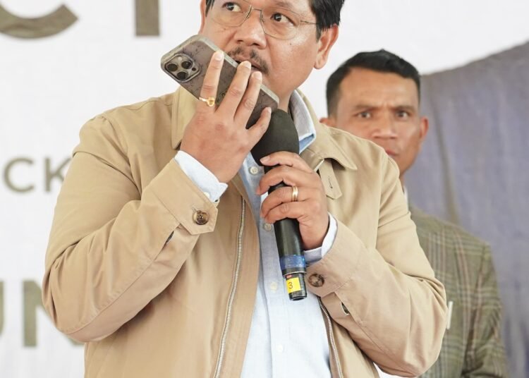 Conrad addresses public concerns of Ranikor area at CM Connect meet