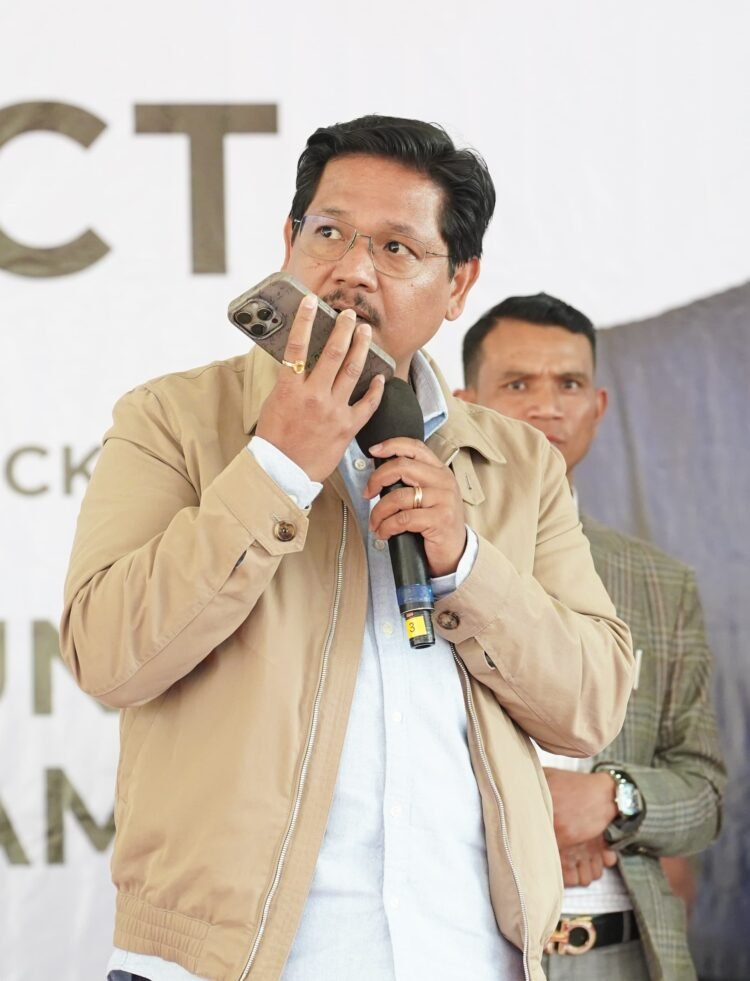 Conrad addresses public concerns of Ranikor area at CM Connect meet