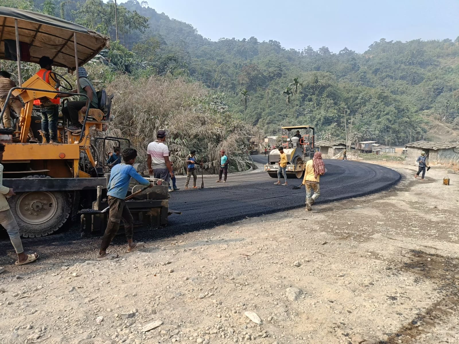 Entry Of Heavy Vehicles Along Lumshnong-malidor Stretch Restricted 