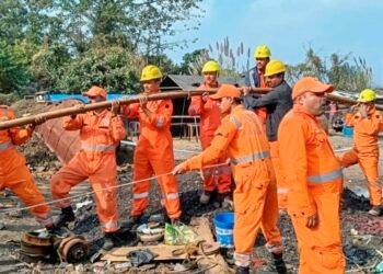 Assam mining tragedy: WCL team joins rescue efforts armed with massive submersible pump