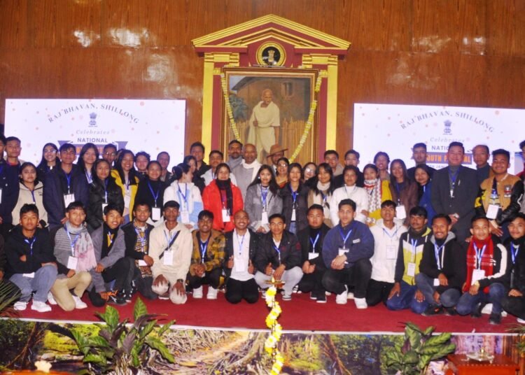 Guv sends off Meghalaya contingent to national youth festival