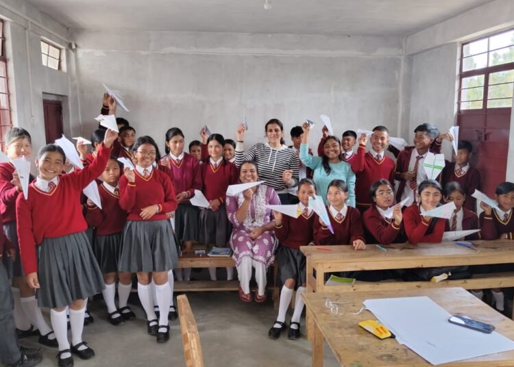 IIM’s winter workshop for school students ends