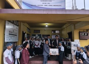 Something’s cooking: Minister visits budding bakers