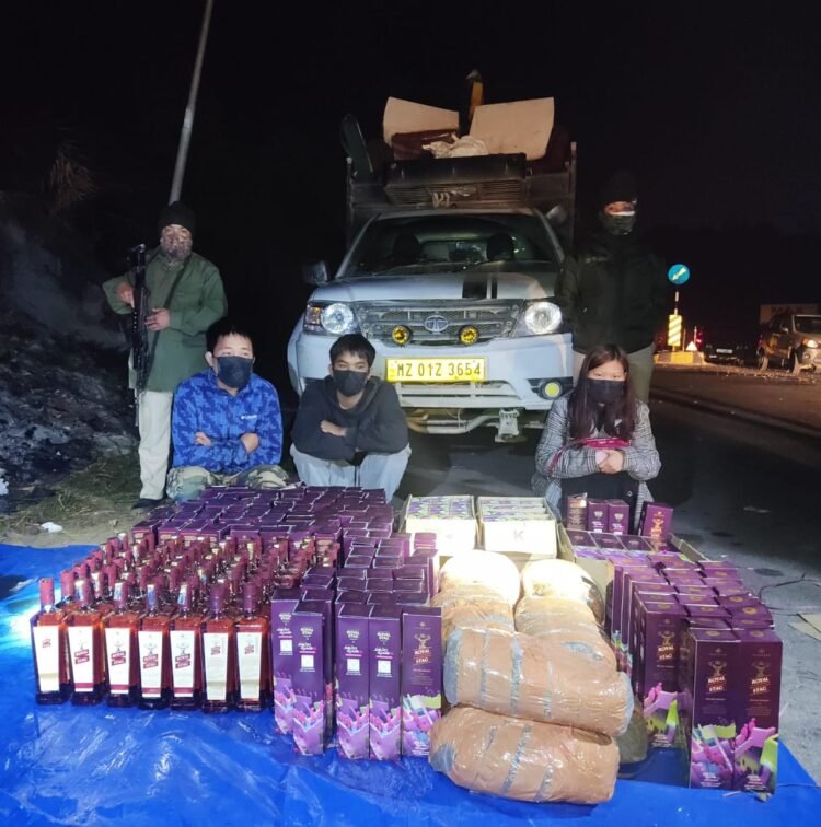 3 arrested for peddling ganja, alcohol