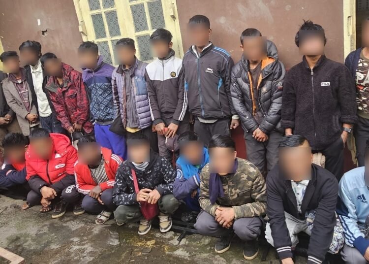 20 drug users bound down in City