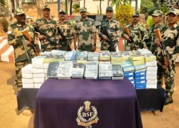 BSF foil smuggling bid, seize items worth Rs 21 lakh