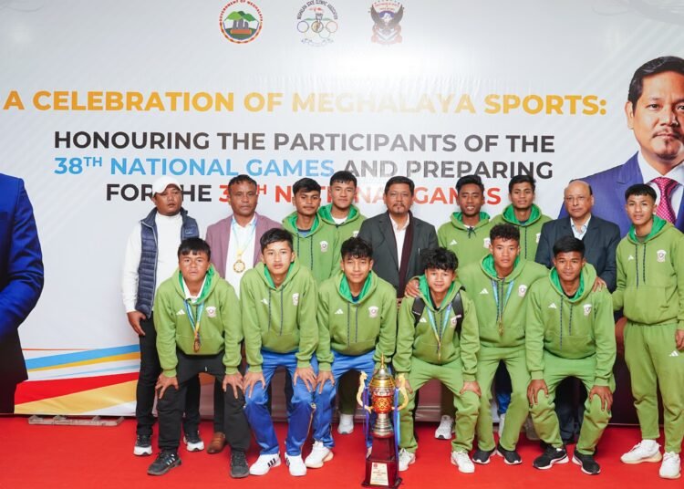 State rewards National Games medallists, Shillong Lajong, Subroto teams