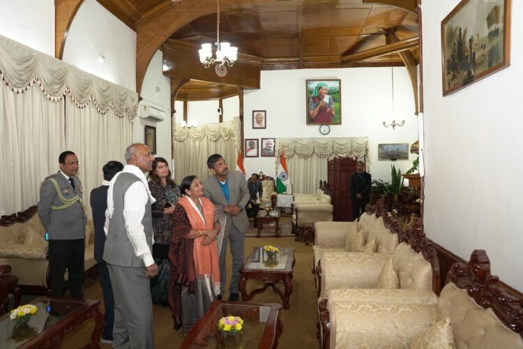 Union MoS Nimuben pays courtesy visit to Governor