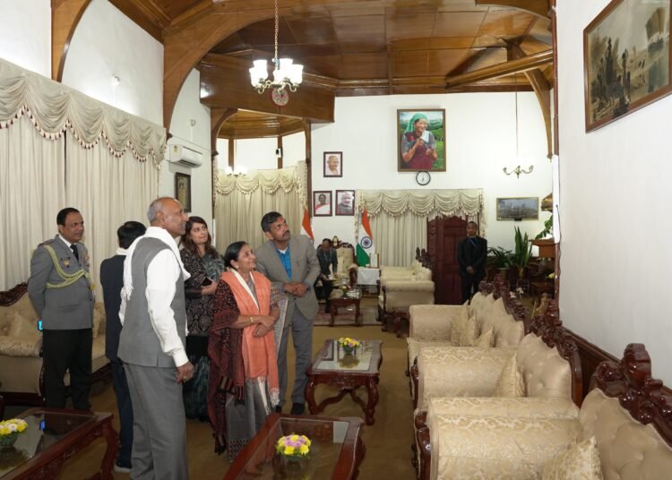 Union MoS Nimuben pays courtesy visit to Governor