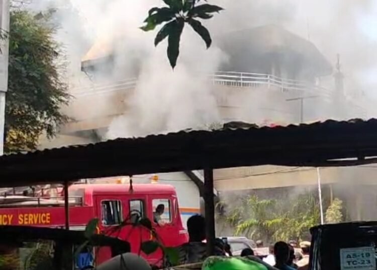 Massive fire engulfs residence of former Tura MDC