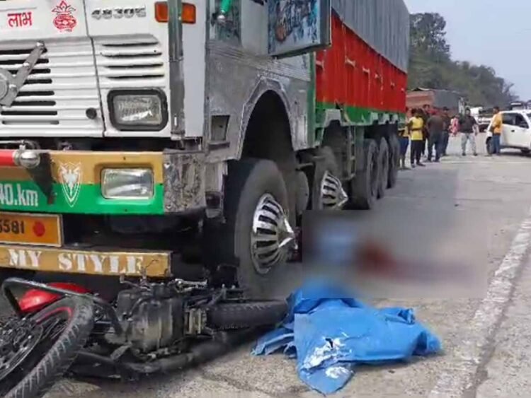 Biker dies in accident involving lorry