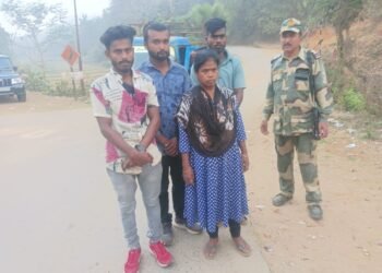 4 Bangladeshis, driver held in SWGH