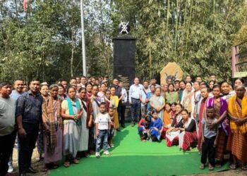 Raid Nongtluh erects memorial stone in honour of chieftain