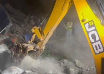 Authorities race to rescue driver trapped in truck after accident