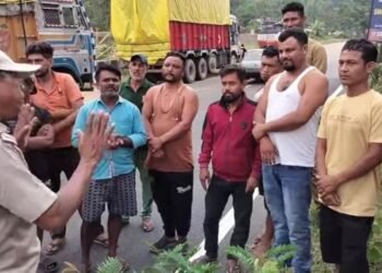 Safety awareness imparted to truckers on NH-6