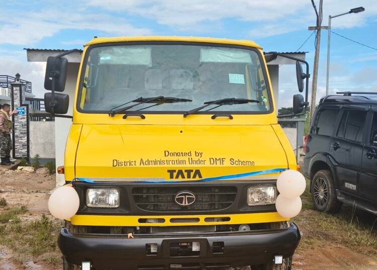 Garbage trucks roll out in Khliehriat & Lad Rymbai
