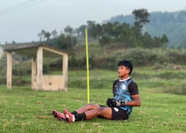 Football trainee inspires with grit & determination to succeed despite odds