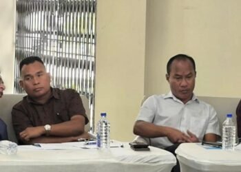 Minister finds works in State University pending
