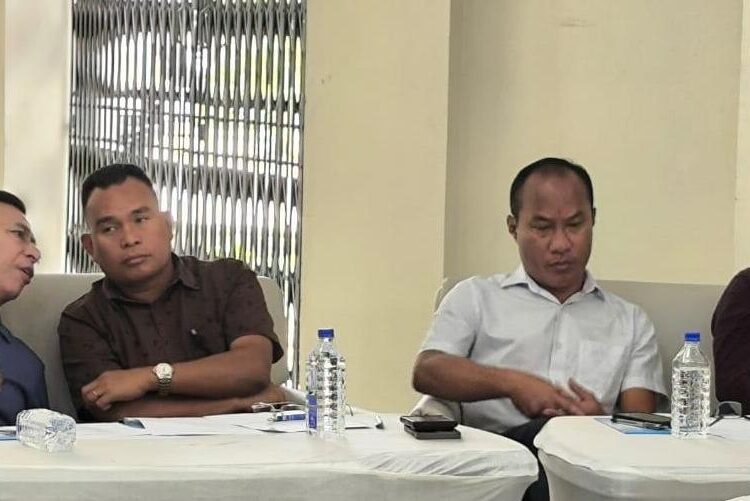 Minister finds works in State University pending