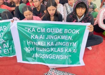 Students protest outside Kiang Nangbah College over limited capacity