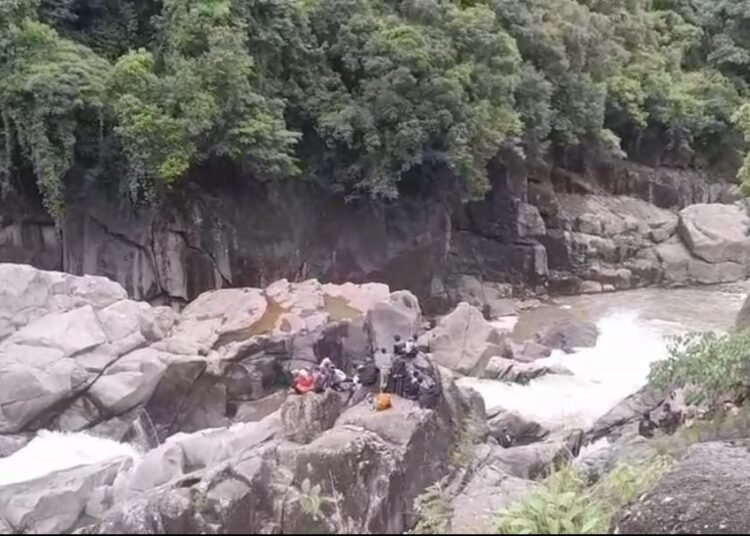 Angler feared drown in Umngi River