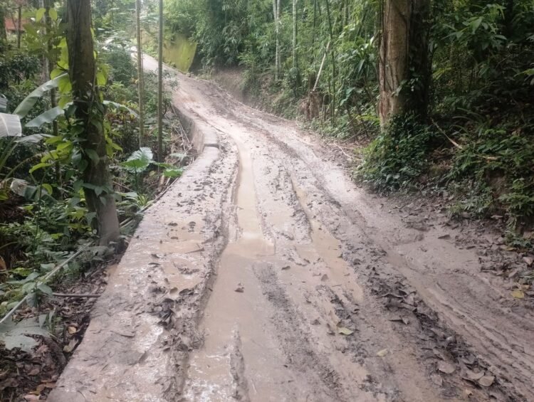 New but deplorable: Resident raises poor road construction