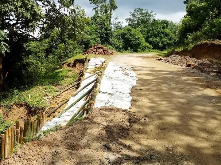 Complaint against company & contractor construction delay along NH 62