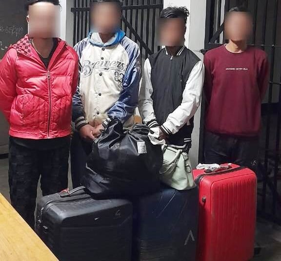 Four held for looting tourists in Mawblei