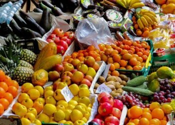 Remove goods blocking public path or face action: SMB to shops