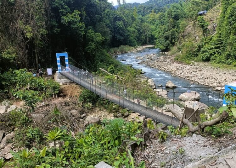 Suspension footbridge inaugurated over Amsngad River in Ratacherra