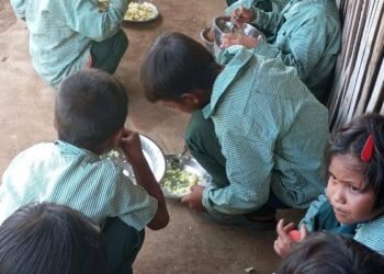 Midday meal restarts at Madan Umwang LP School