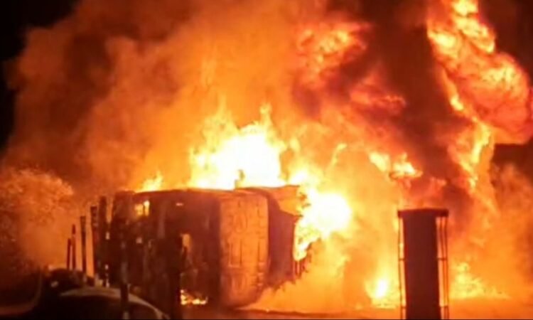 Oil tanker crashes, police monitor spillage in Mawsmai