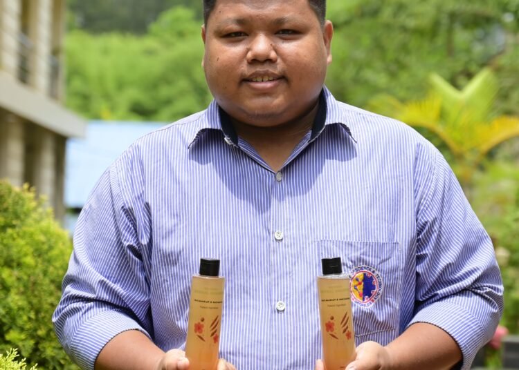 USTM student formulates eco-friendly herbal shampoo from campus flora