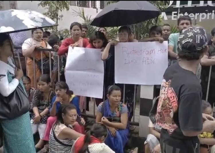 Actions against hawkers above board, says Minister