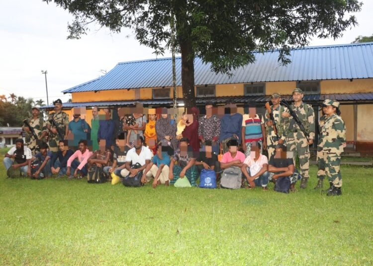 Huge group of 26 Bangladeshi illegals nabbed by BSF