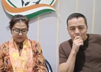 Feeble Congress hurls opprobrium at latest ‘Judas’