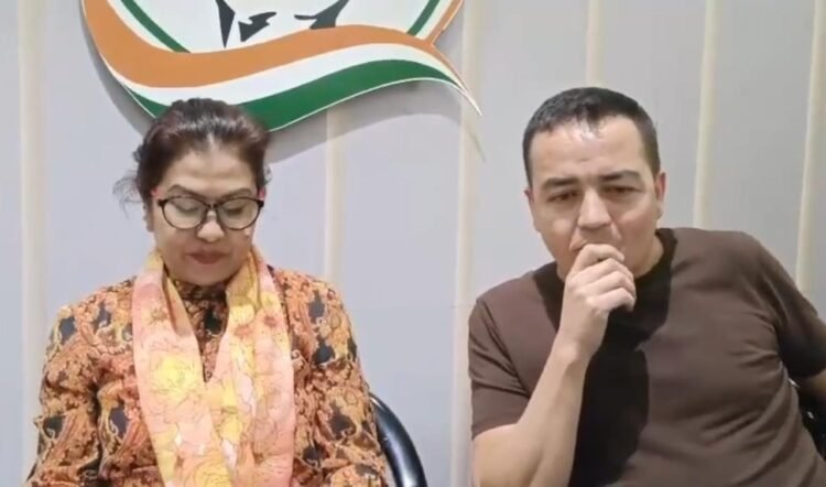 Feeble Congress hurls opprobrium at latest ‘Judas’