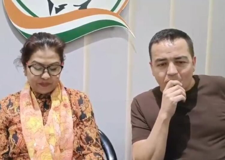 Feeble Congress hurls opprobrium at latest ‘Judas’