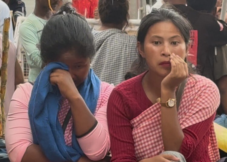 High Court gets tough on street vendors