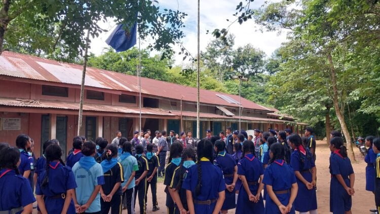 Summer camp for scouts & guides in Ampati concludes