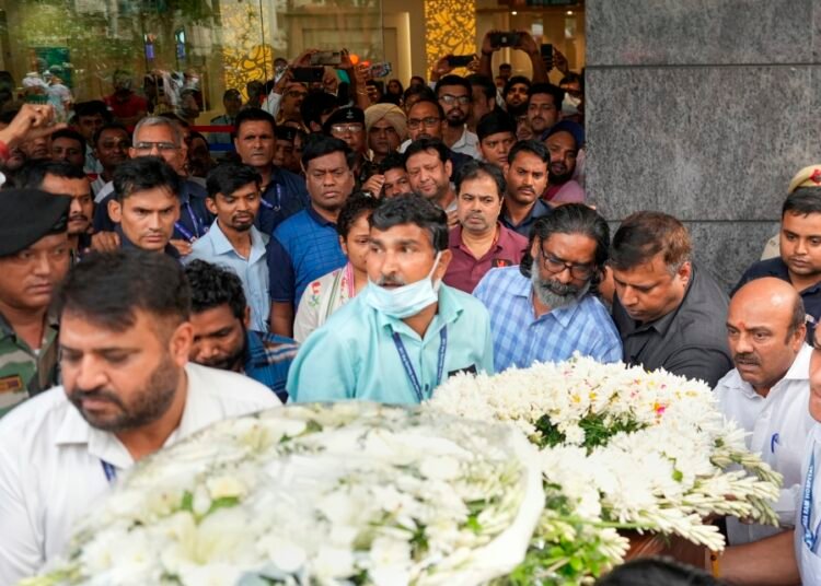 CM condoles ex-Jharkhand CM Shibu Soren’s demise