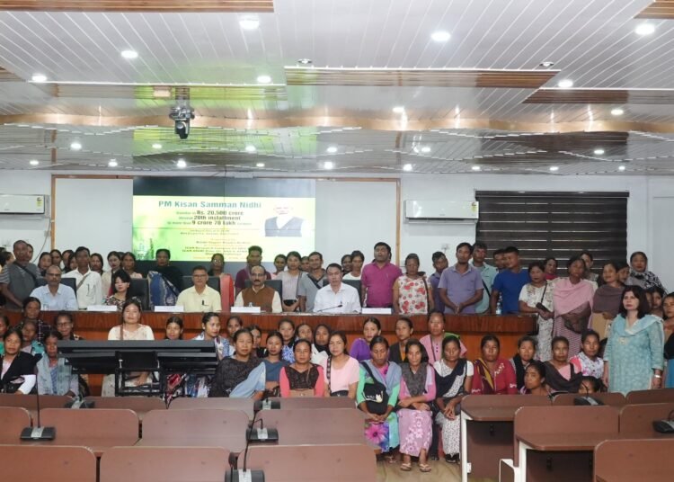 State farmers join nationwide viewing part of PM-KISAN scheme release