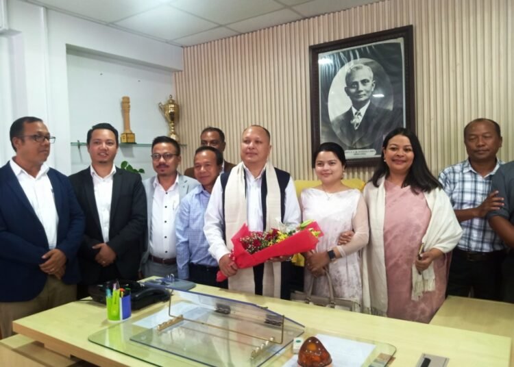 Winston takes charge of KHADC; to rule without Deputy CEM