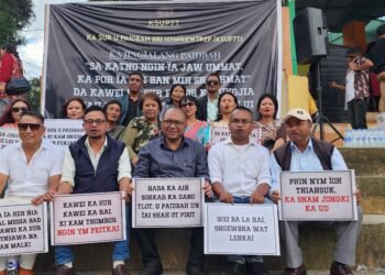 3500 saplings planted on Lum Sohpetbneng to boost green cover