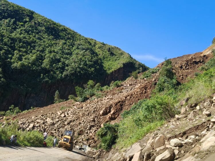 Shillong-Dawki Road near Pomlum set to reopen