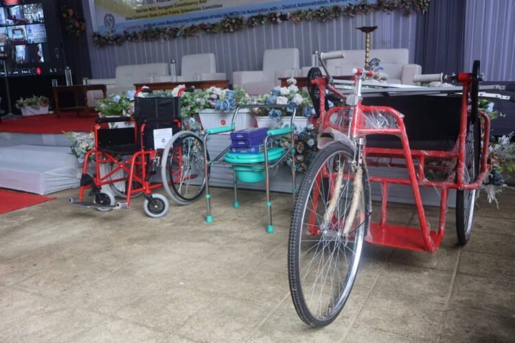 Disabled individuals receive aid, assistive devices at ‘Samajik Adhikarita Shivir’