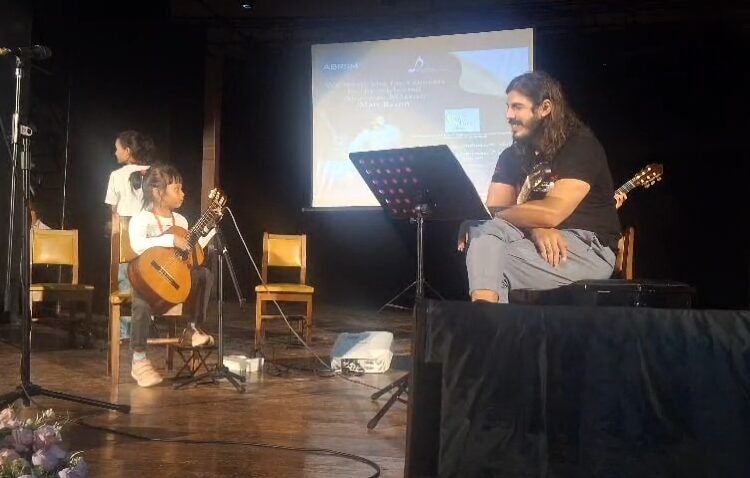 Guitar workshop held in City