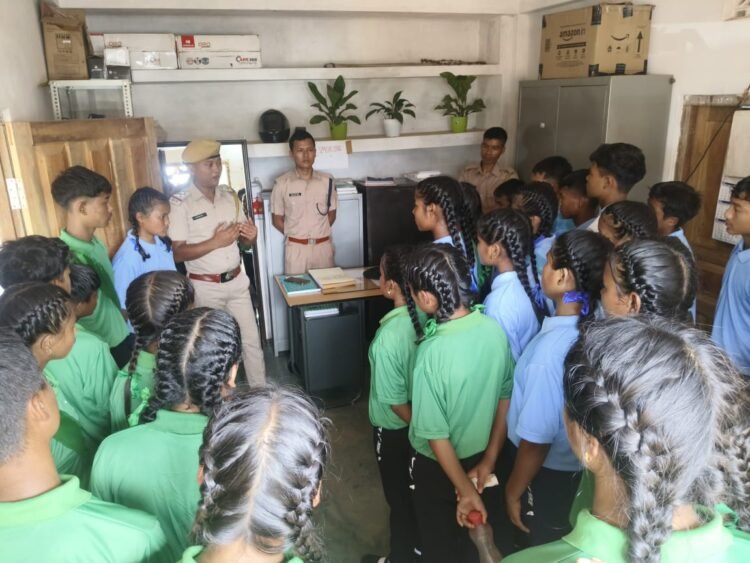 Students exposed to workings of police