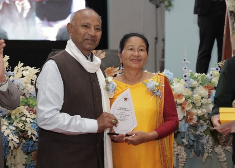 Educators showered with awards on Teacher’s Day