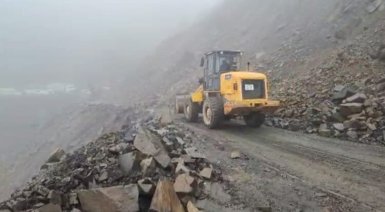Govt closely monitoring risky Shillong-Dawki Road